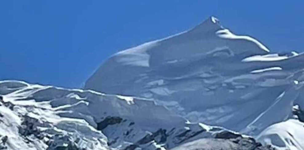 Himlung Himal climbing expedition